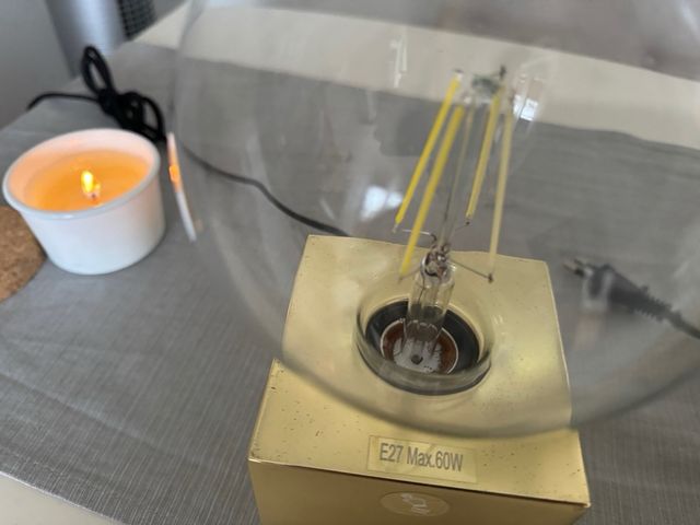 Lampade da comodino tattili (regalo di nozze)