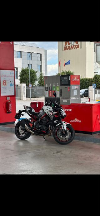 Kawasaki z900 full