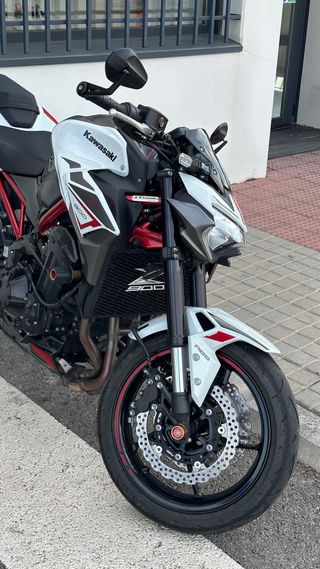 Kawasaki z900 full
