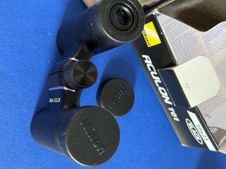 Binoculares Nikon Aculon T01 10x21