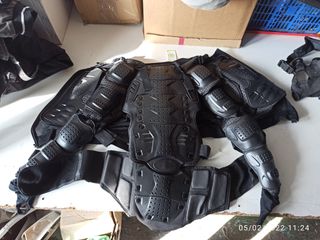 HEBO TRAJE DE ENDURO