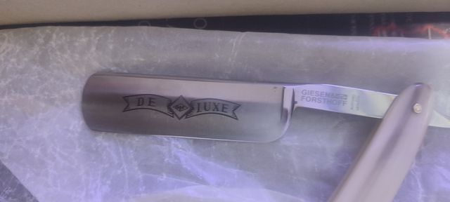 Navaja afeitar clásica nueva a estrenar