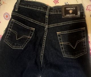 VENDO PANTALON VAQUERO MARCA VERSACE 