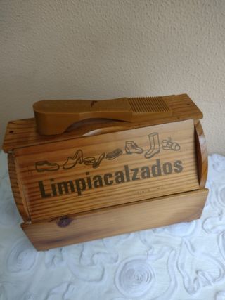CAJA LIMPIA CALZADO