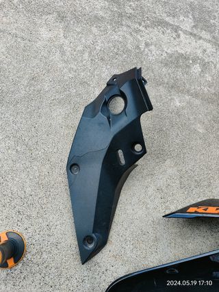 Ktm Duke 125 pezzi di ricambio