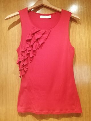 Camiseta roja de volantes de ZARA