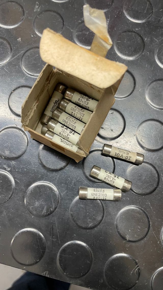 Vari tipi di fusibili