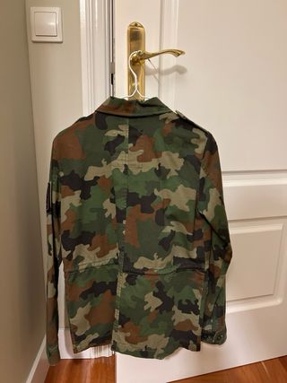 Sobrecamisa militar pull bear talla S