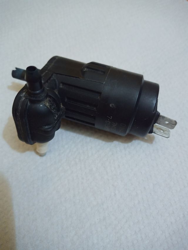 Pompa tergicristallo