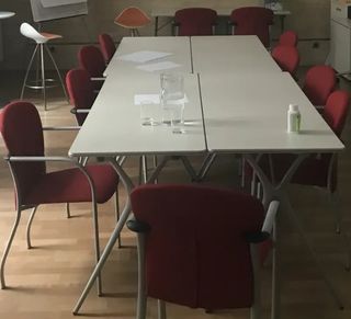 Silla oficina/academia modelo swing roja