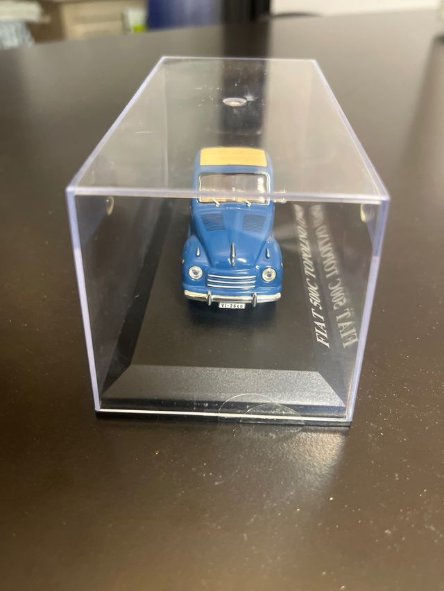 Coche miniatura fiat 500 C topolino