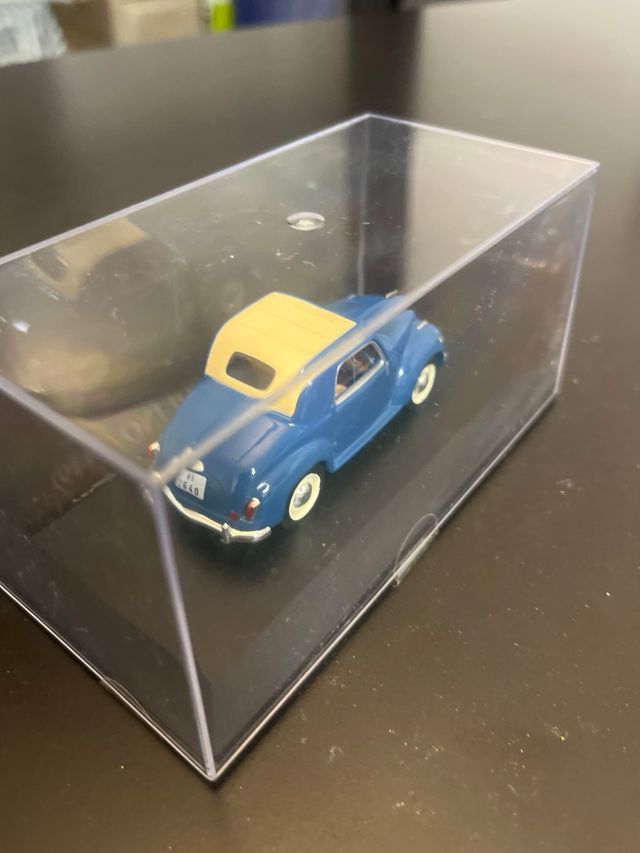 Coche miniatura fiat 500 C topolino