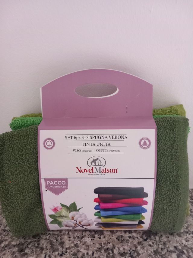 1 set asciugamani 3 viso+3 ospiti nuovi