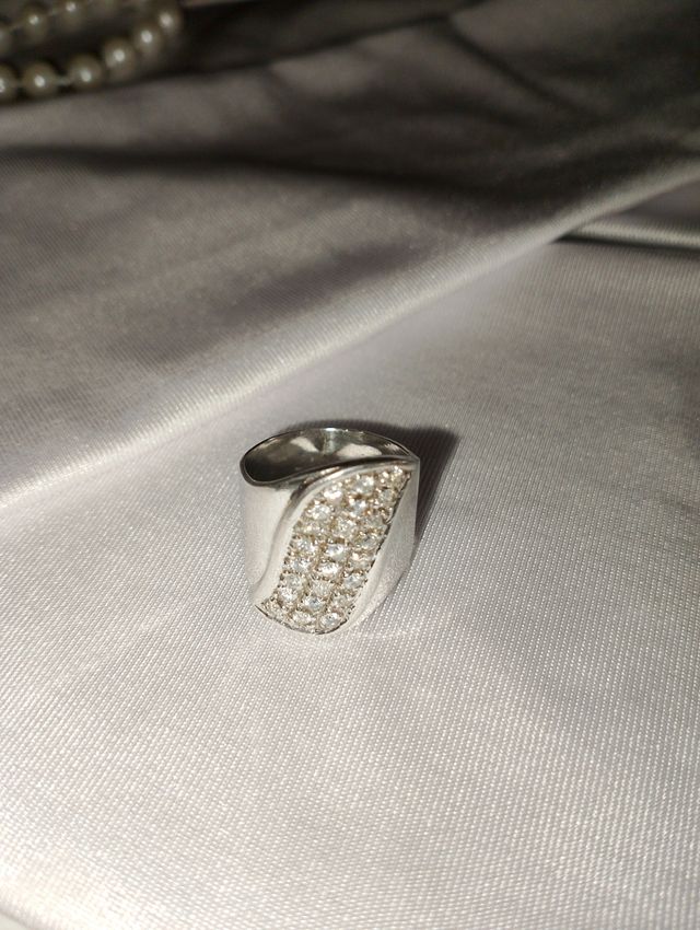 Anello argento con zirconi