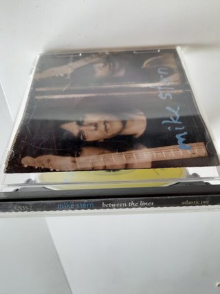 Between The Lines. Mike Stern (CD Original 1996)