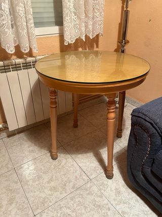 Tavoli allungabili 80x100 con vetro protettivo