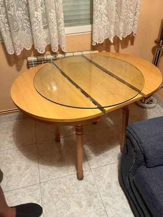 Tavoli allungabili 80x100 con vetro protettivo