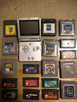 GAMEBOY ADVANCE SP (pack de cartuchos)