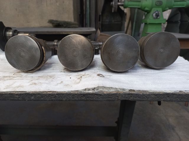 Pistones y/o bielas seat 124 1430