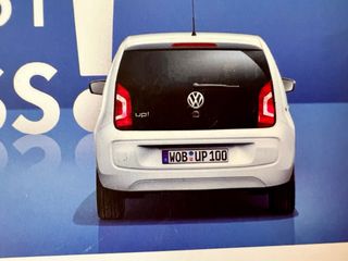 Postal Volkswagen UP retroiluminada