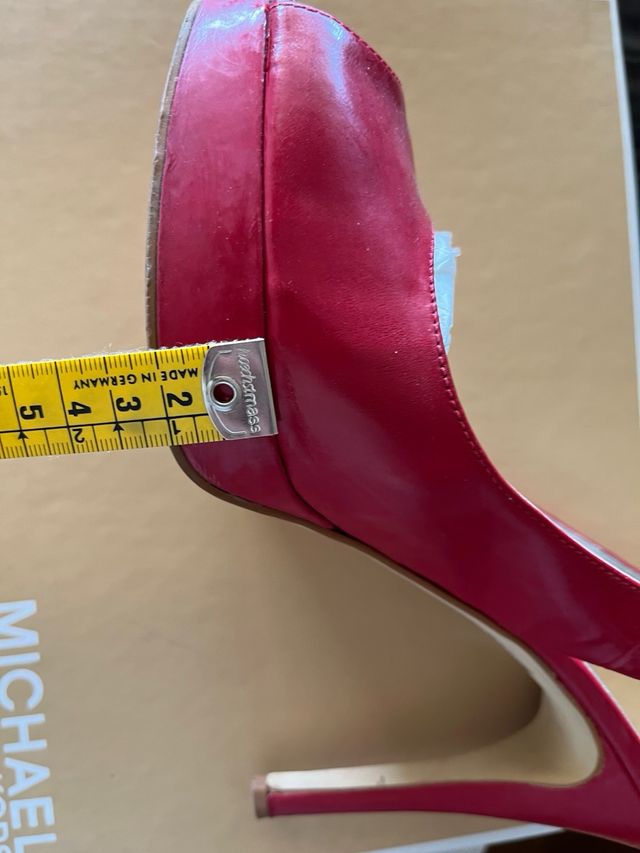 Final! Divinos Stiletos rojos Michael Kors t-40
