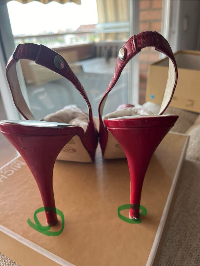 Final! Divinos Stiletos rojos Michael Kors t-40