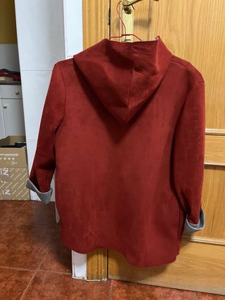 Chaqueta granate burdeos gris tipo neopreno