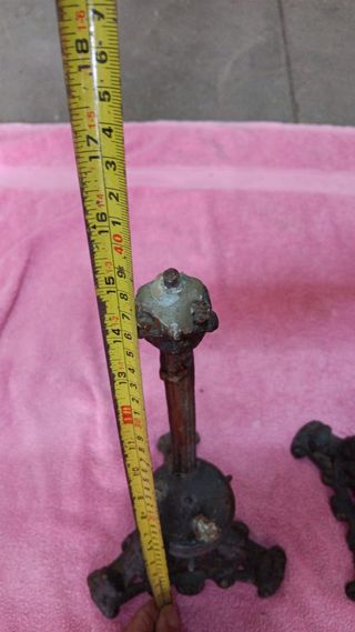 Candelabros de hierro fundido