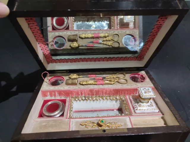 Caja de Costura Musical