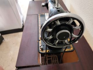 Máquina de coser antigua