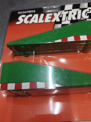 Scalextric bordes pianos recta