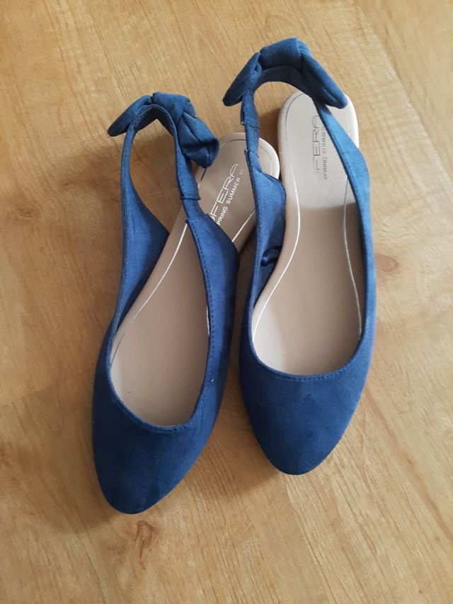 Manoletinas azules ante (Talla 40)