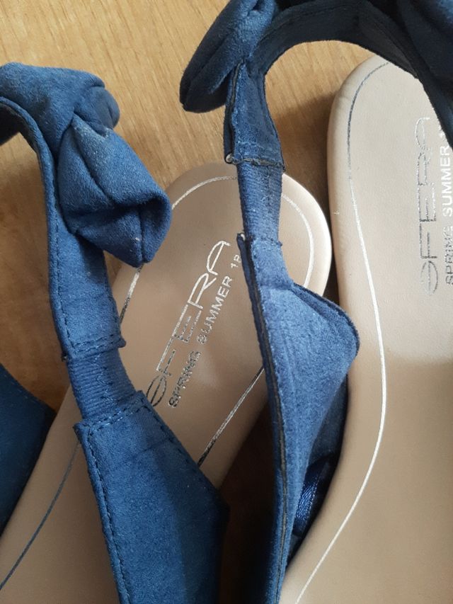 Manoletinas azules ante (Talla 40)