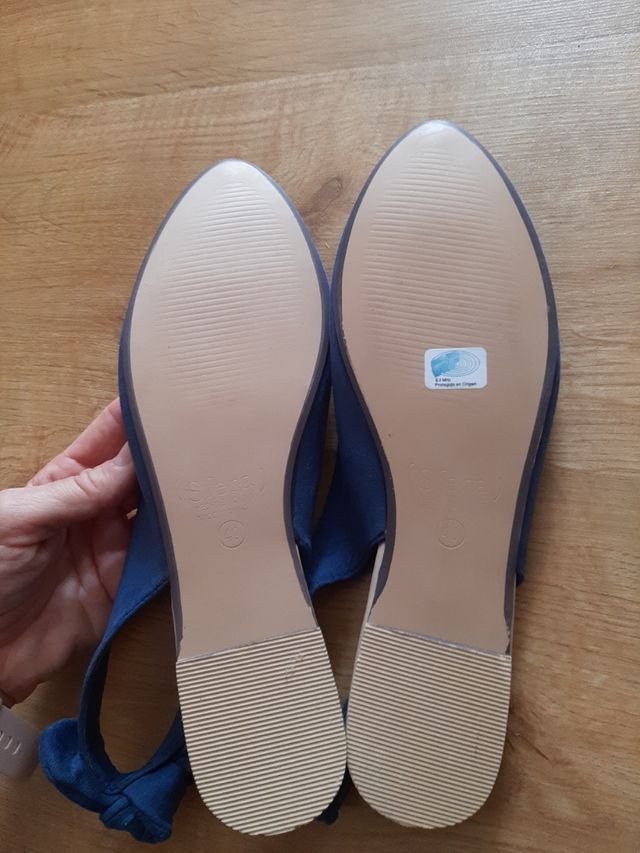 Manoletinas azules ante (Talla 40)