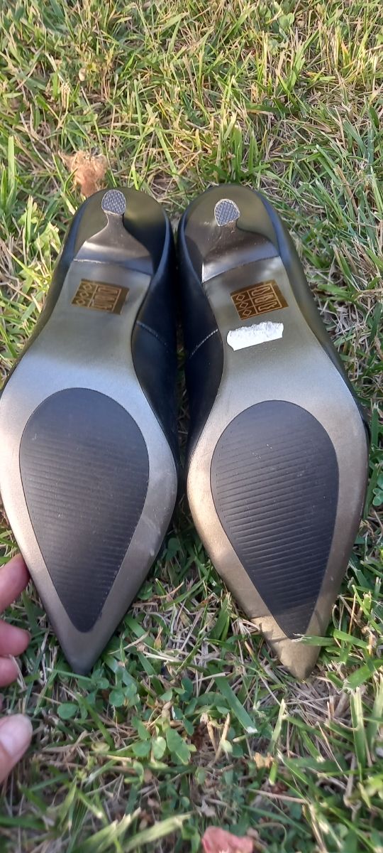 Décolleté Alien,similpelle, nuove,37