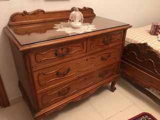 Dormitorio antiguo completo