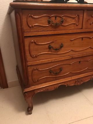 Dormitorio antiguo completo