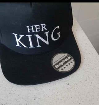 2 CAPPELLI CON VISIERA PER COPPIA