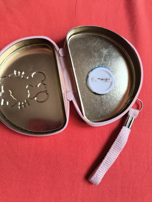 LOTE 6 ARTÍCULOS INFANTILES HELLO KITTY 