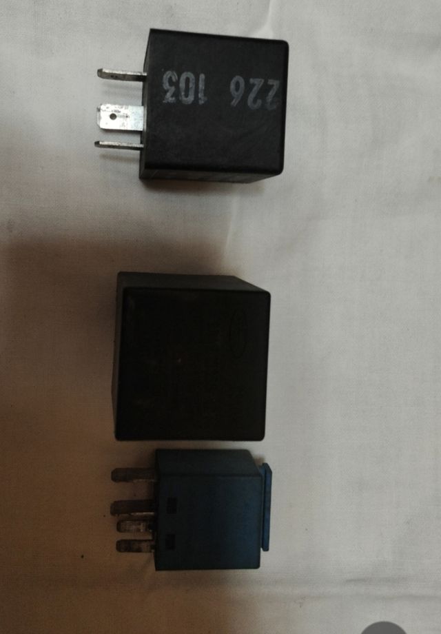 Rele de coche Ford escort.