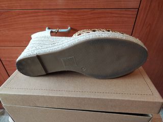 Zapato cuña 39 espartera rejilla dorado