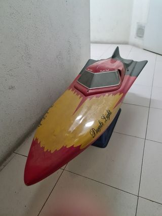 Lancha gigante gasolina 95
