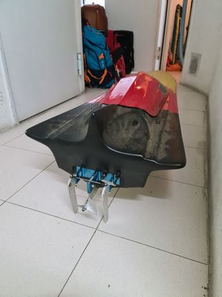 Lancha gigante gasolina 95