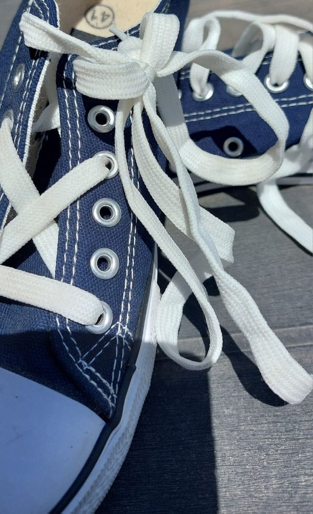 Zapatillas deportivas con cordones