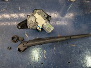 Motor limpiaparabrisas trasero Renault Clio 3