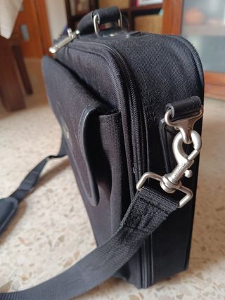 Maletín PC portátil Targus