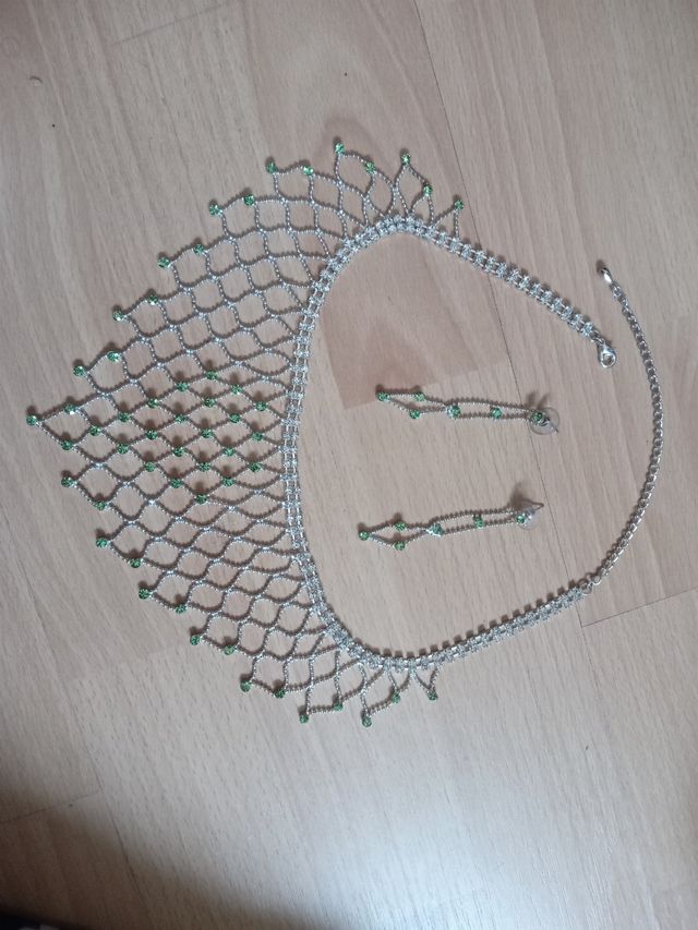 Juego completo de collar y pendientes