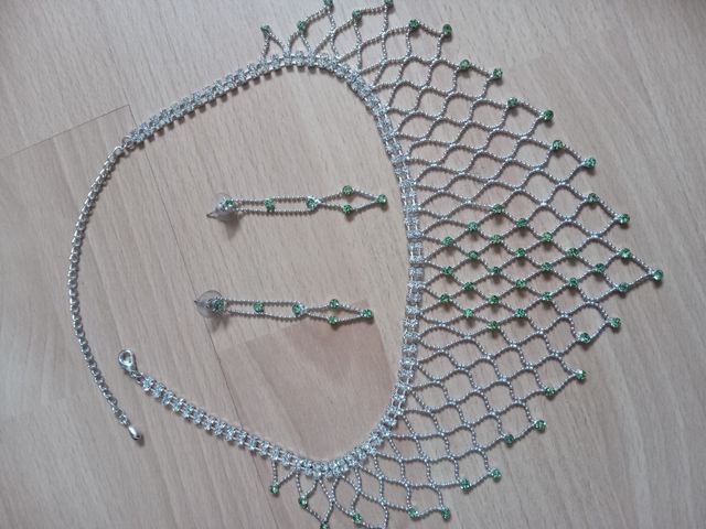 Juego completo de collar y pendientes