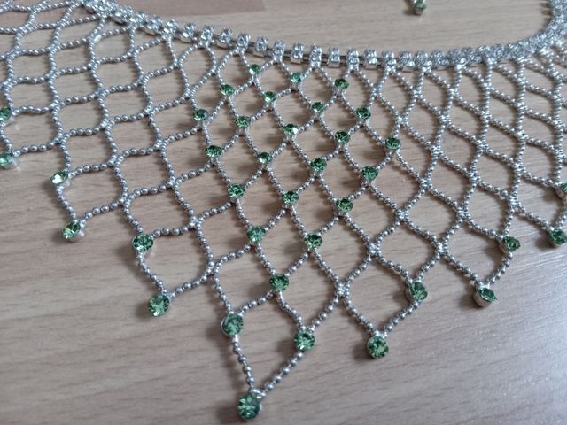 Juego completo de collar y pendientes