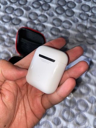 Apple airpods